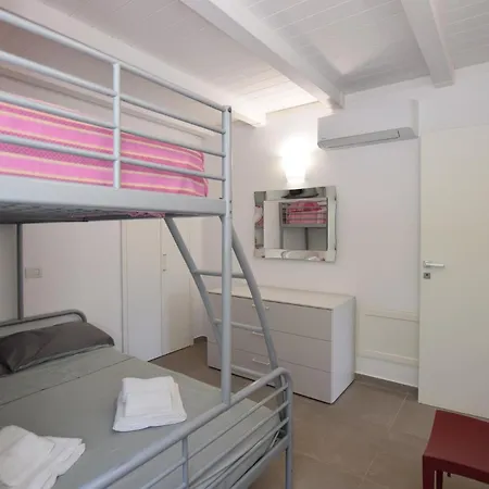2 Bedroom Beautiful In Ferienhaus