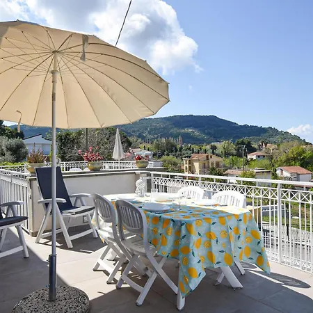2 Bedroom Beautiful In Ferienhaus *